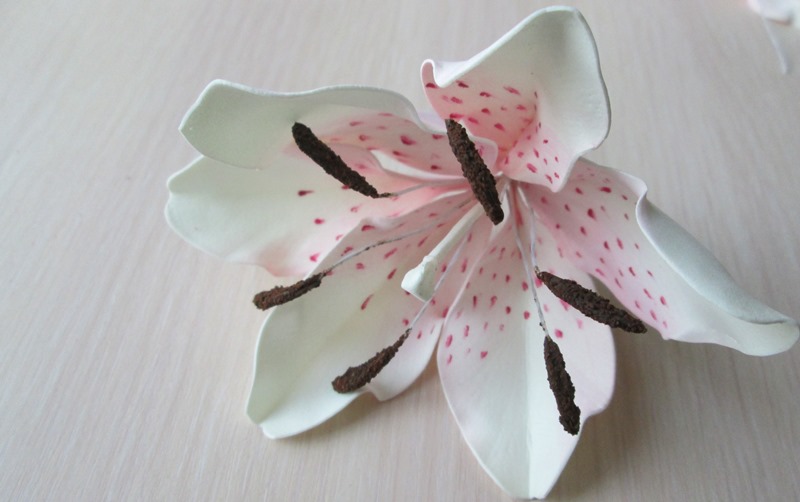 Лилия из фоамирана, цветок, фото