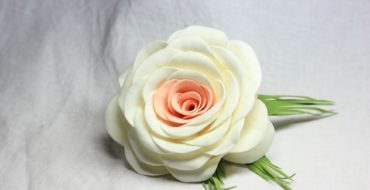 Роза из фоамирана, фото